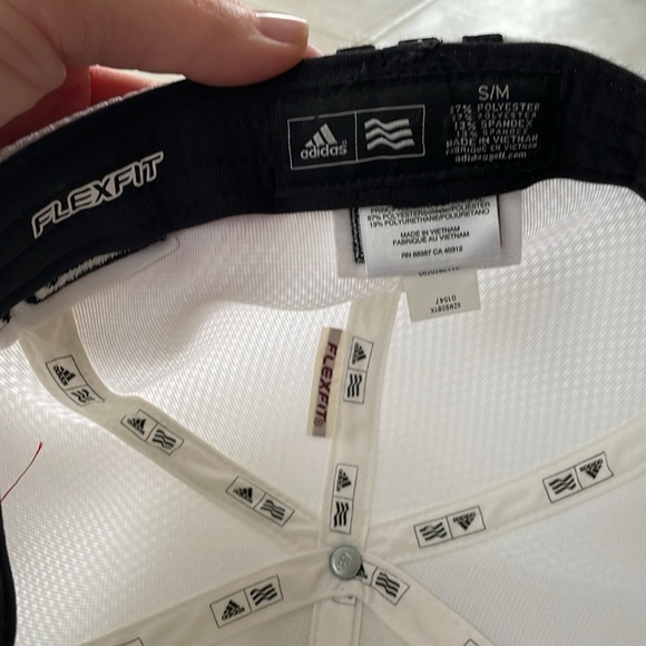 Adidas Taylormade R15 fitted hat - Picture 4 of 6